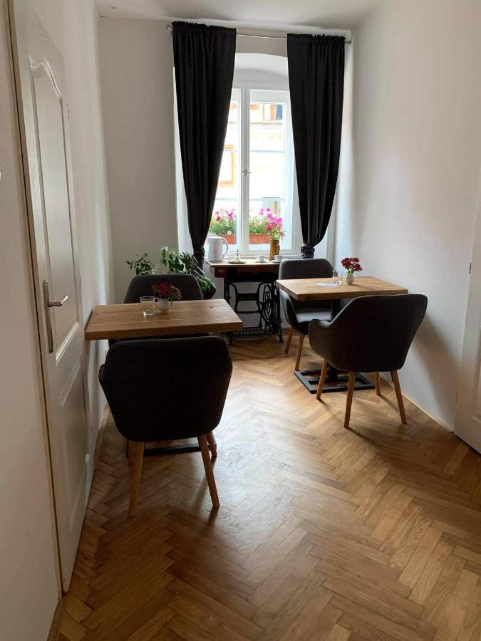Penzion U Johanky Kadaň Exteriör bild